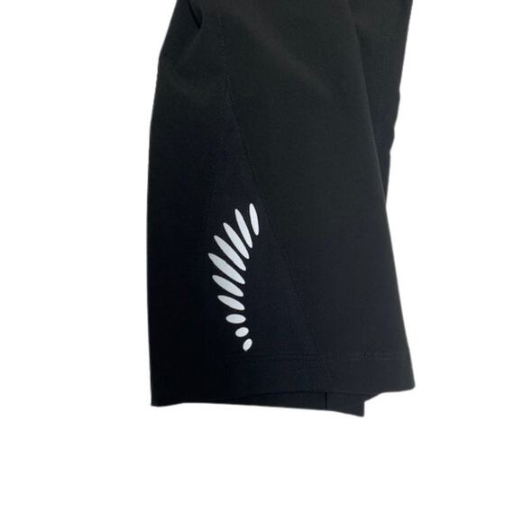 THE NORTH FACE Black Flight Series Apex Cropped Hiking Pants | 6 - Picture 3 of 7